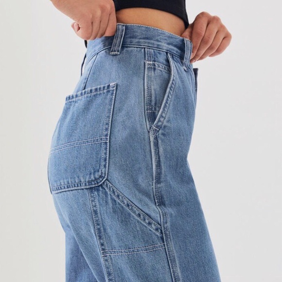 carpenter mom jeans